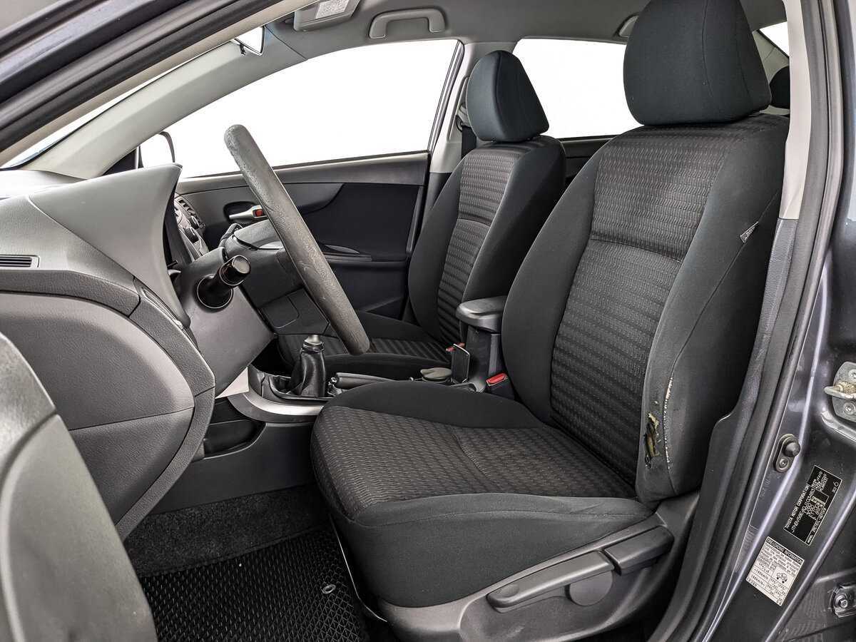 Б/У Тойота Королла 2010 года. Фото: #14