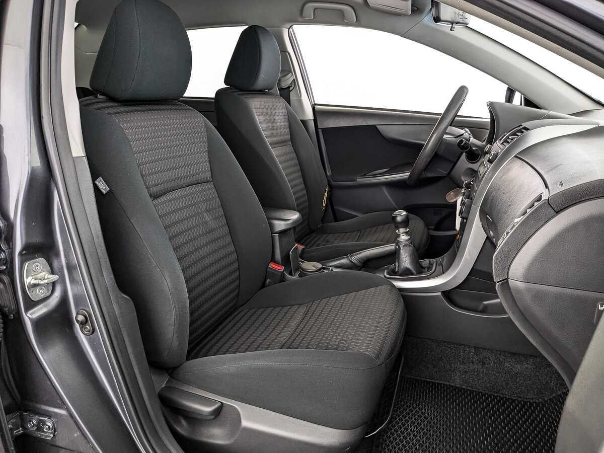 Б/У Тойота Королла 2010 года. Фото: #18