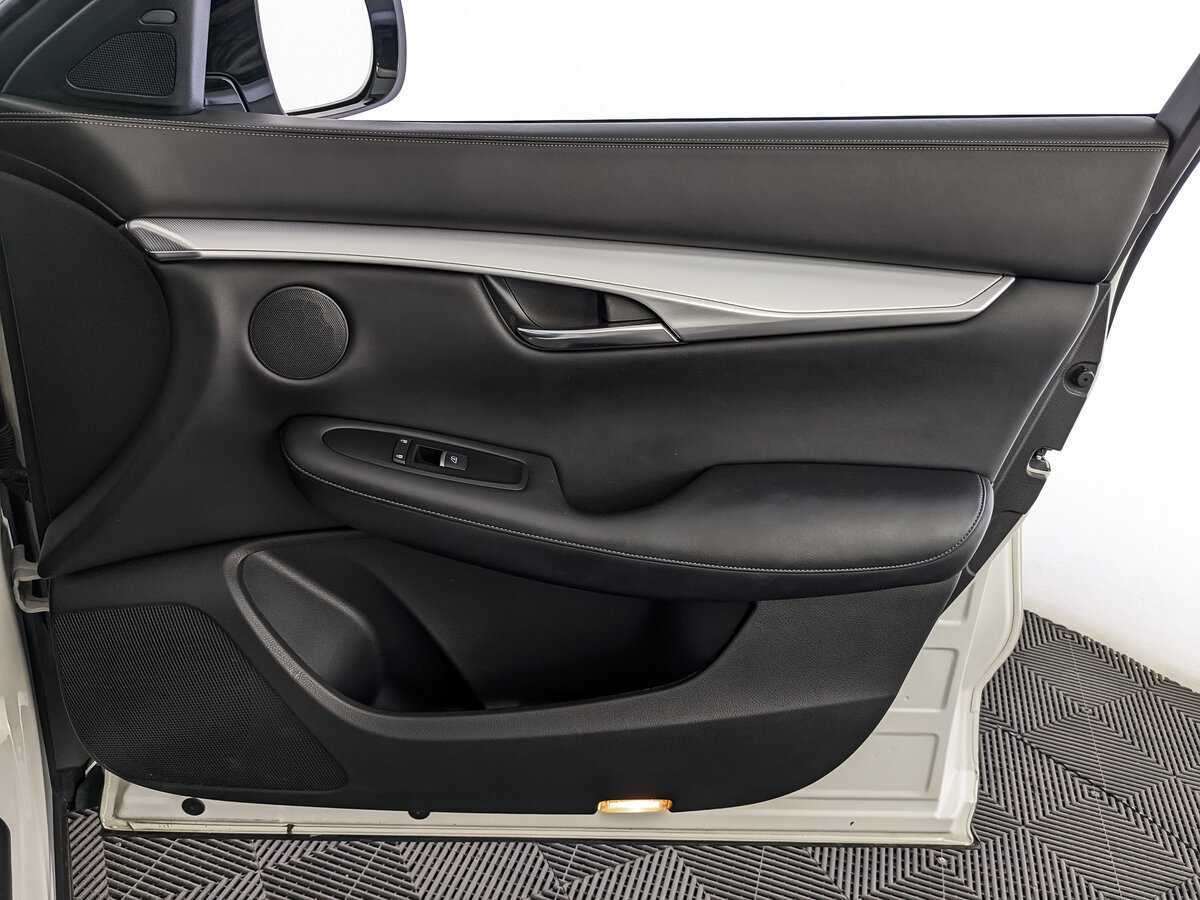 Б/У Инфинити К-Икс50 2019 года. Фото: #21