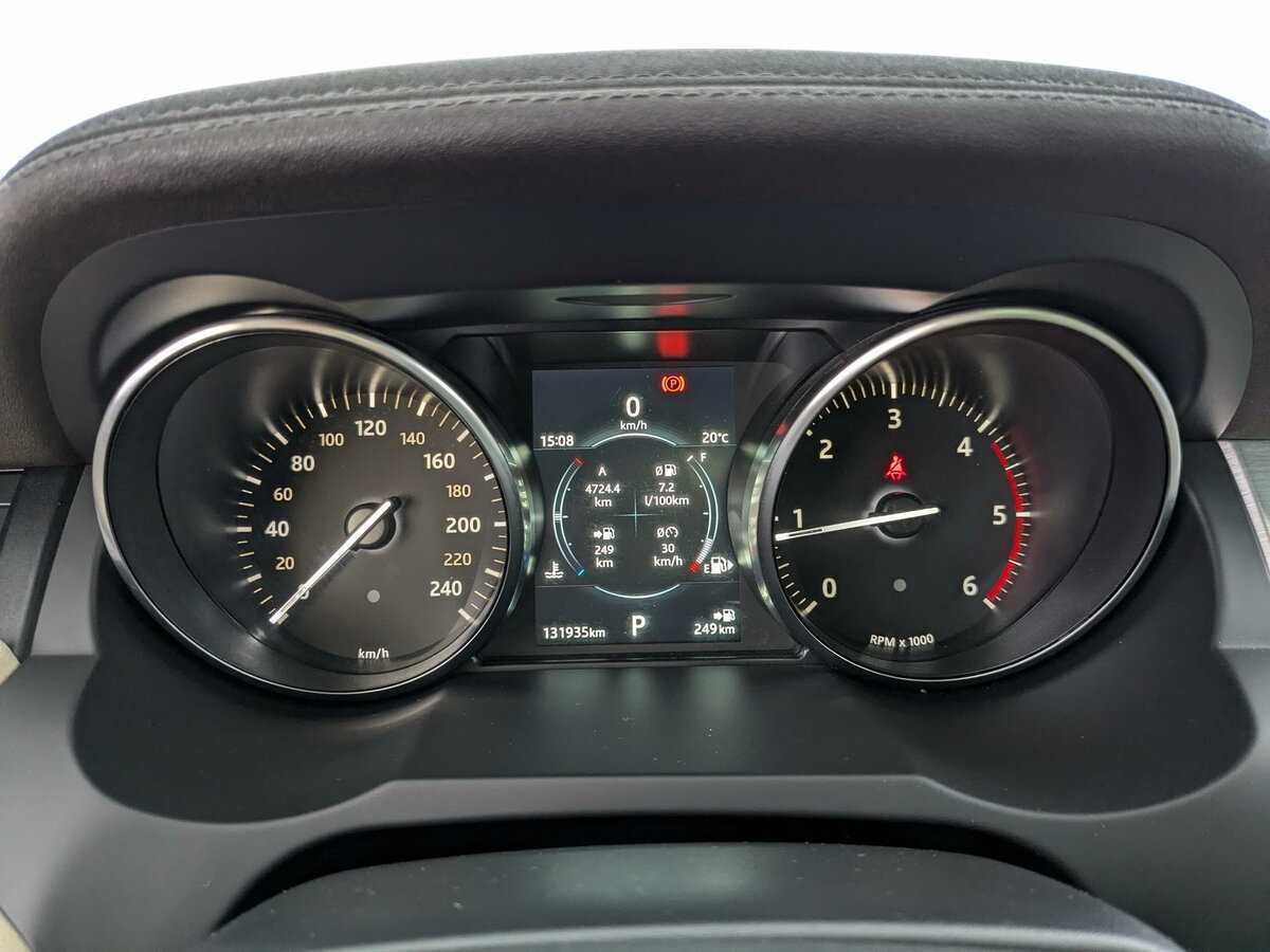 Б/У Лэнд Ровер Рэнж Ровер Эвок 2018 года. Фото: #10