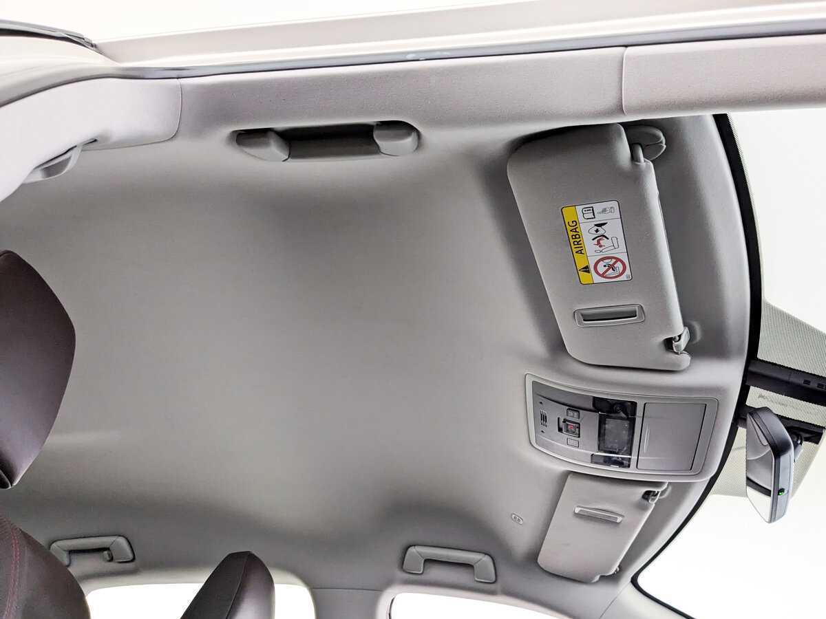 Б/У Лексус Р-Икс 2017 года. Фото: #18