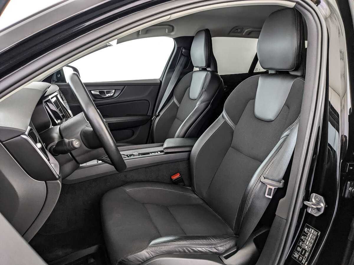 Б/У Вольво В60 Кросс Кантри 2020 года. Фото: #15