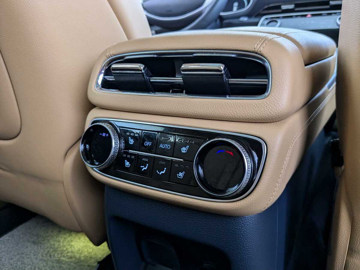 Б/У Генезис ГВ80 2020 года. Фото: #22