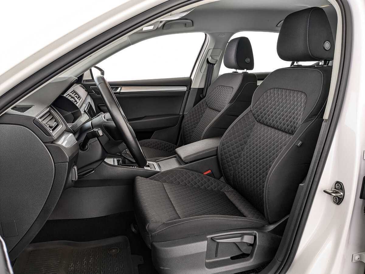 Б/У Шкода Суперб 2021 года. Фото: #15