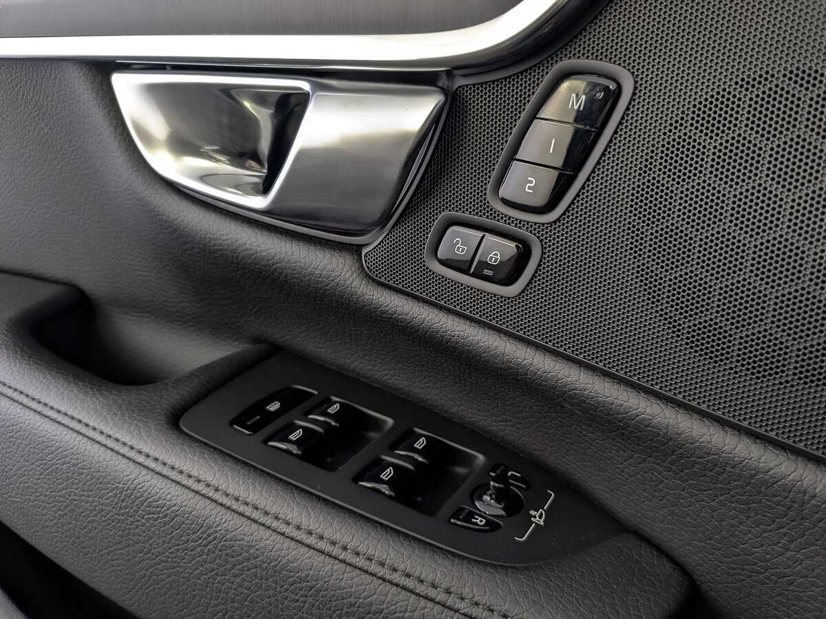 Б/У Вольво С90 2019 года. Фото: #22