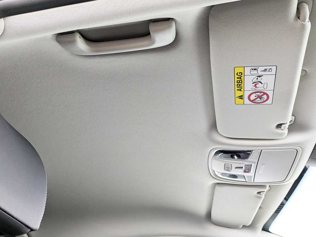 Б/У Киа Стингер 2023 года. Фото: #17