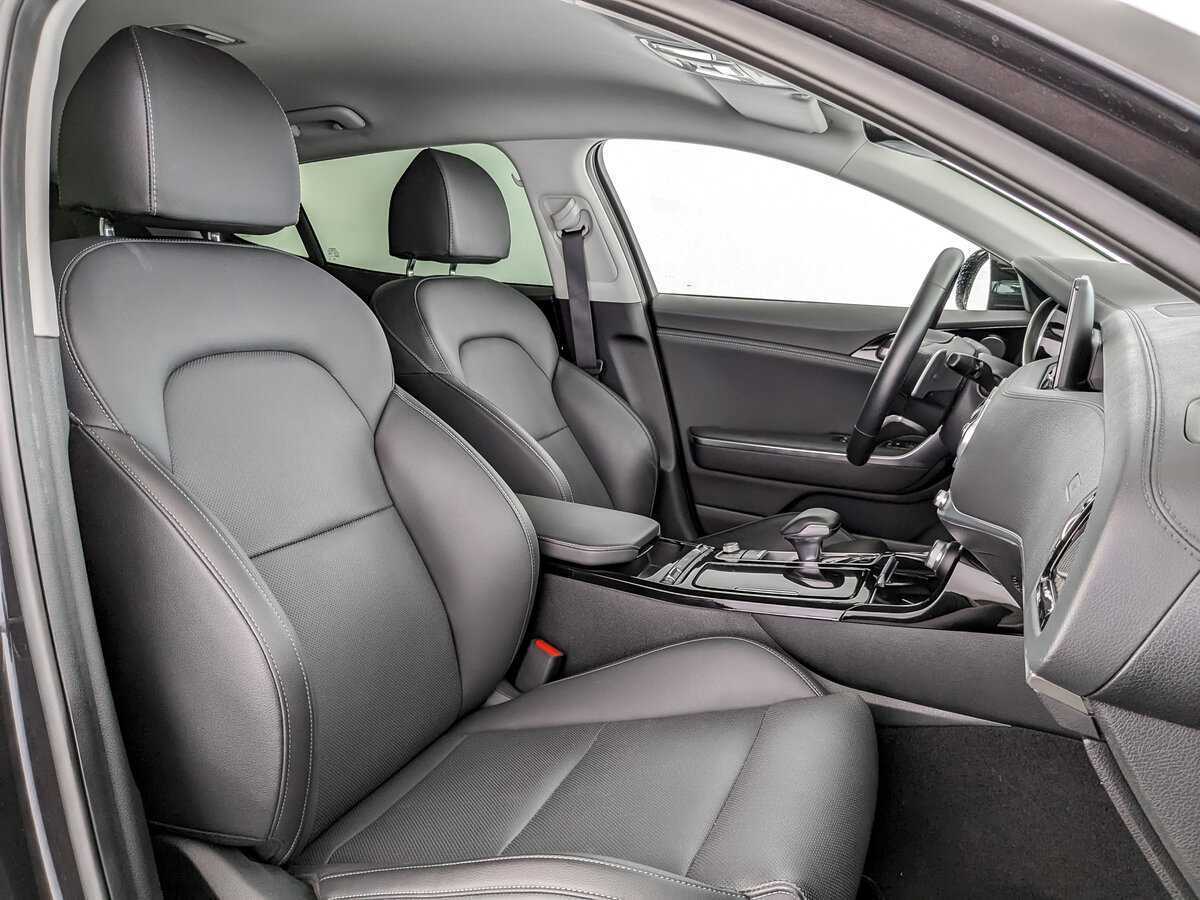 Б/У Киа Стингер 2023 года. Фото: #18