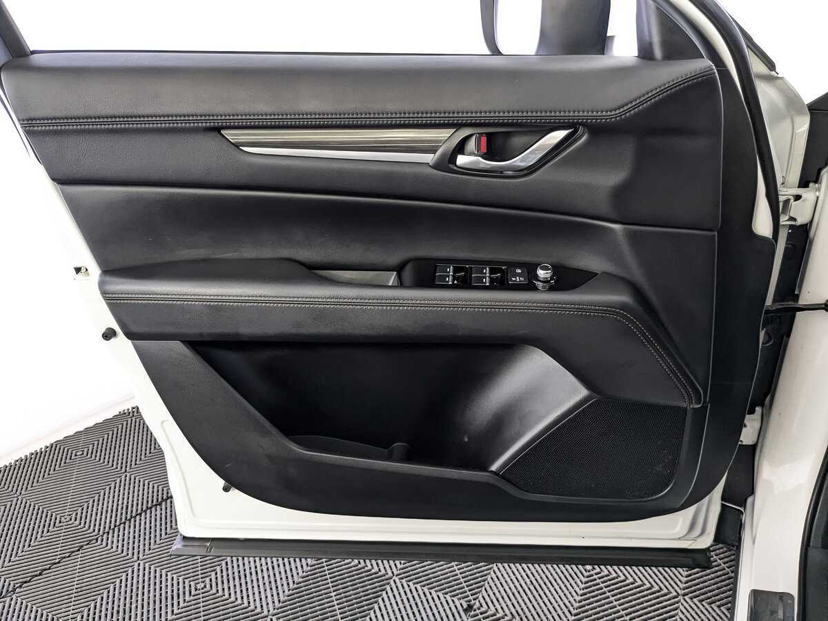 Б/У Мазда Ц-Икс-5 2021 года. Фото: #14