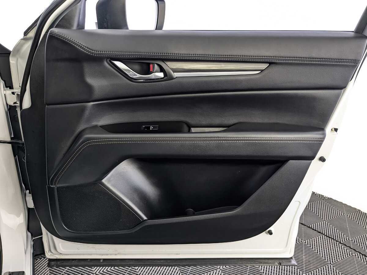 Б/У Мазда Ц-Икс-5 2021 года. Фото: #20