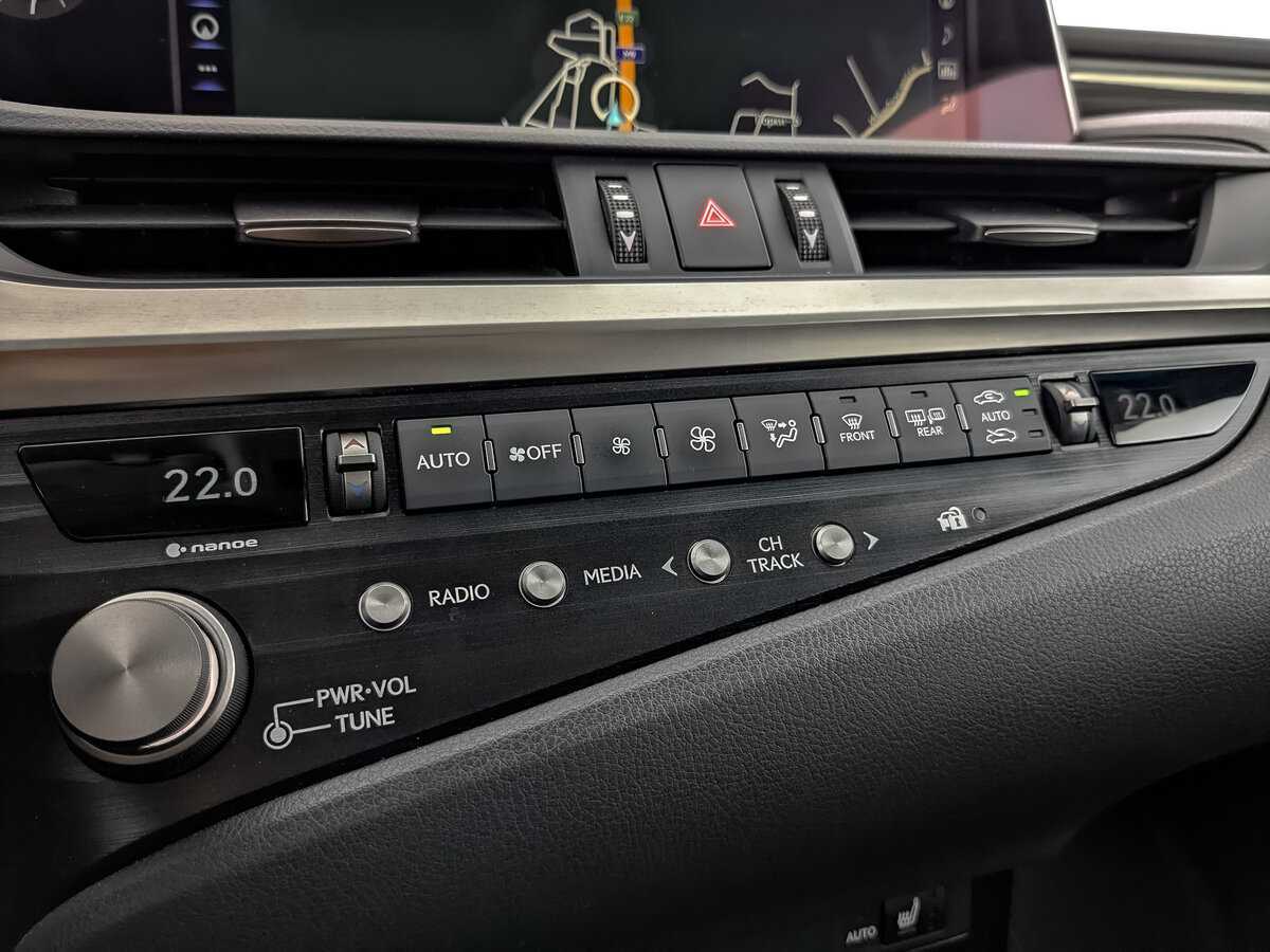 Б/У Лексус ЕС 2021 года. Фото: #22