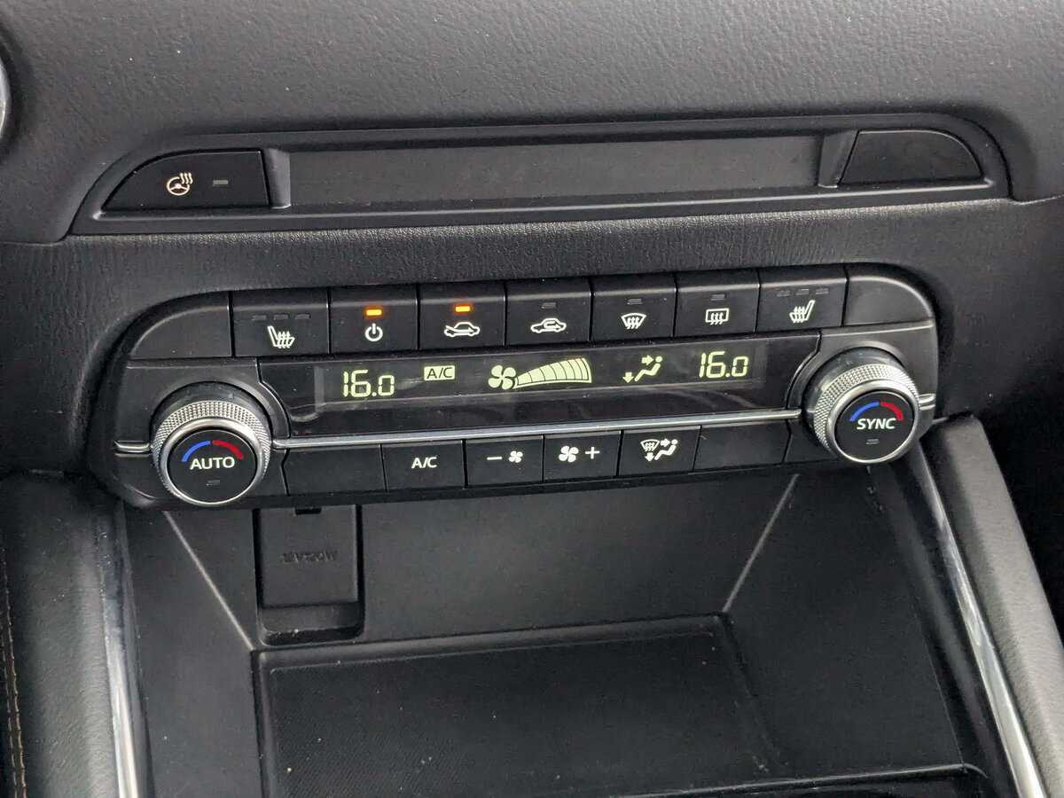 Б/У Мазда Ц-Икс-5 2022 года. Фото: #22