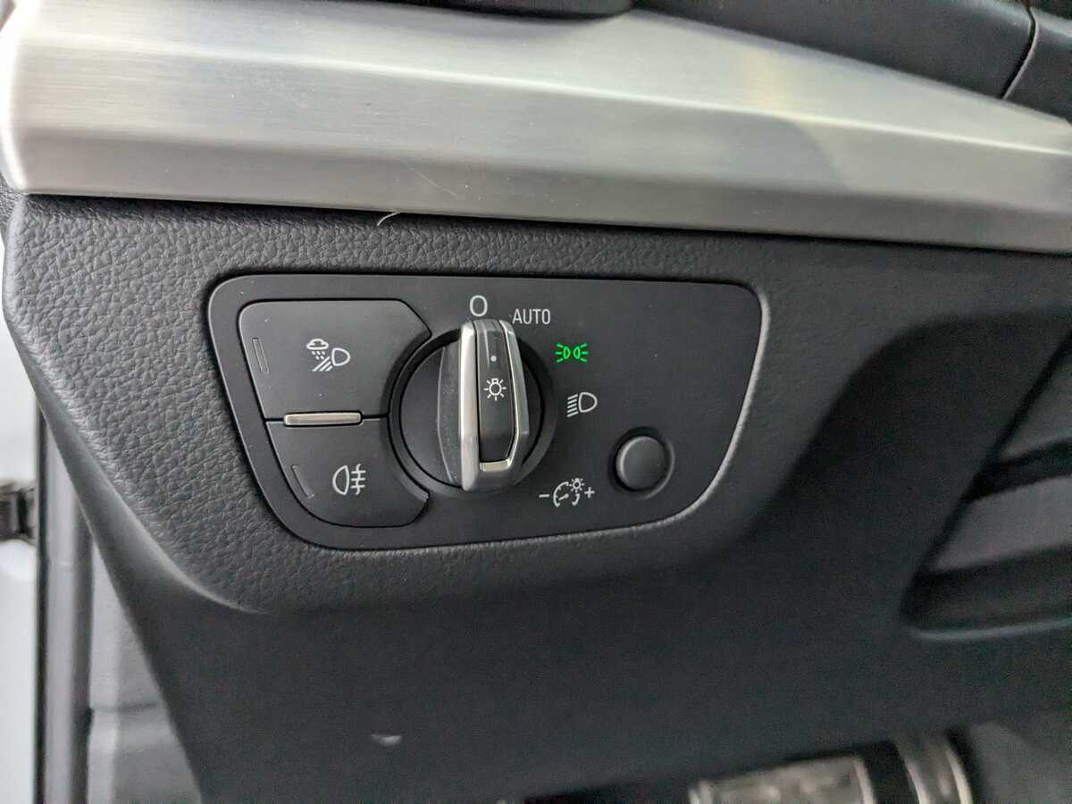 Б/У Ауди К5 2019 года. Фото: #17