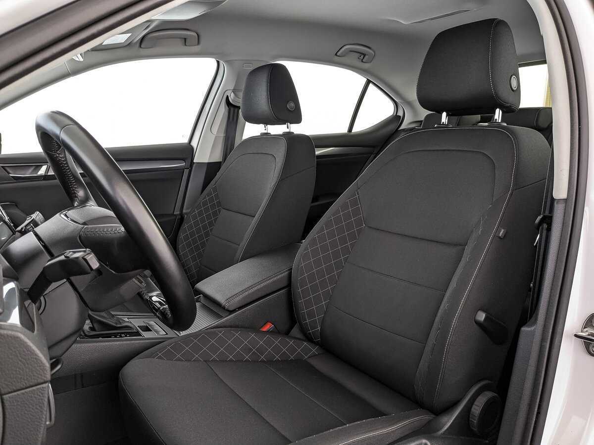 Б/У Шкода Суперб 2021 года. Фото: #15