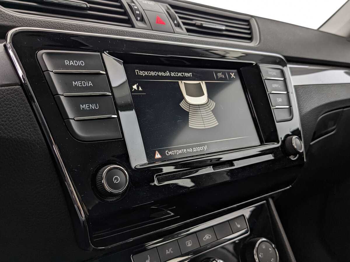 Б/У Шкода Суперб 2021 года. Фото: #21