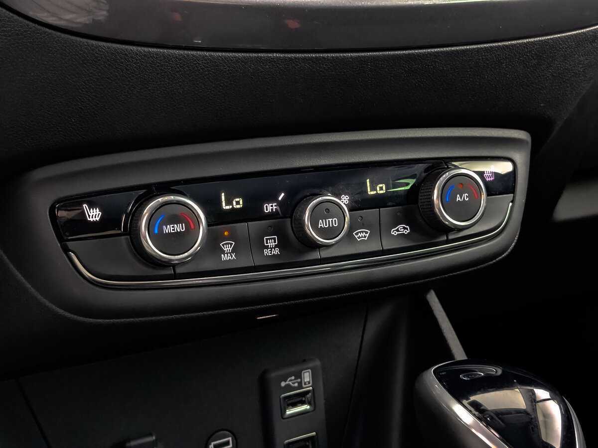 Б/У Опель Кросслэнд Икс 2022 года. Фото: #15