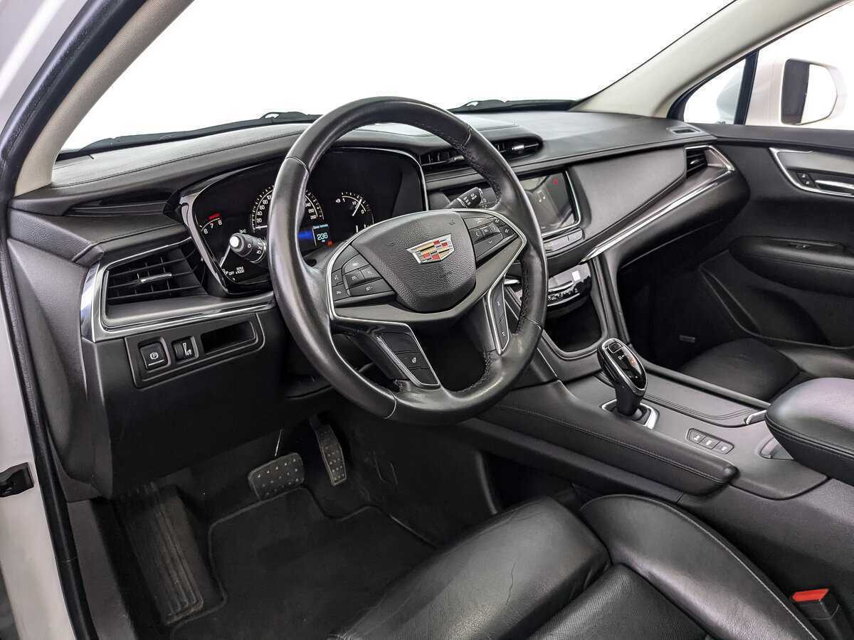 Б/У Кадиллак ИксТ5 2016 года. Фото: #10