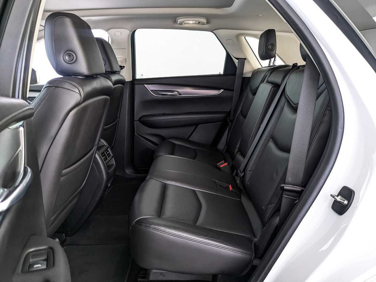 Б/У Кадиллак ИксТ5 2016 года. Фото: #13