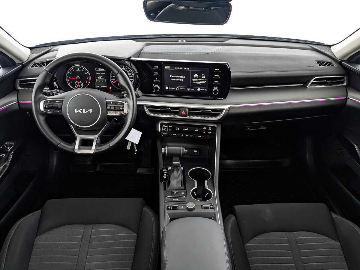 Б/У Киа К5 2023 года. Фото: #9