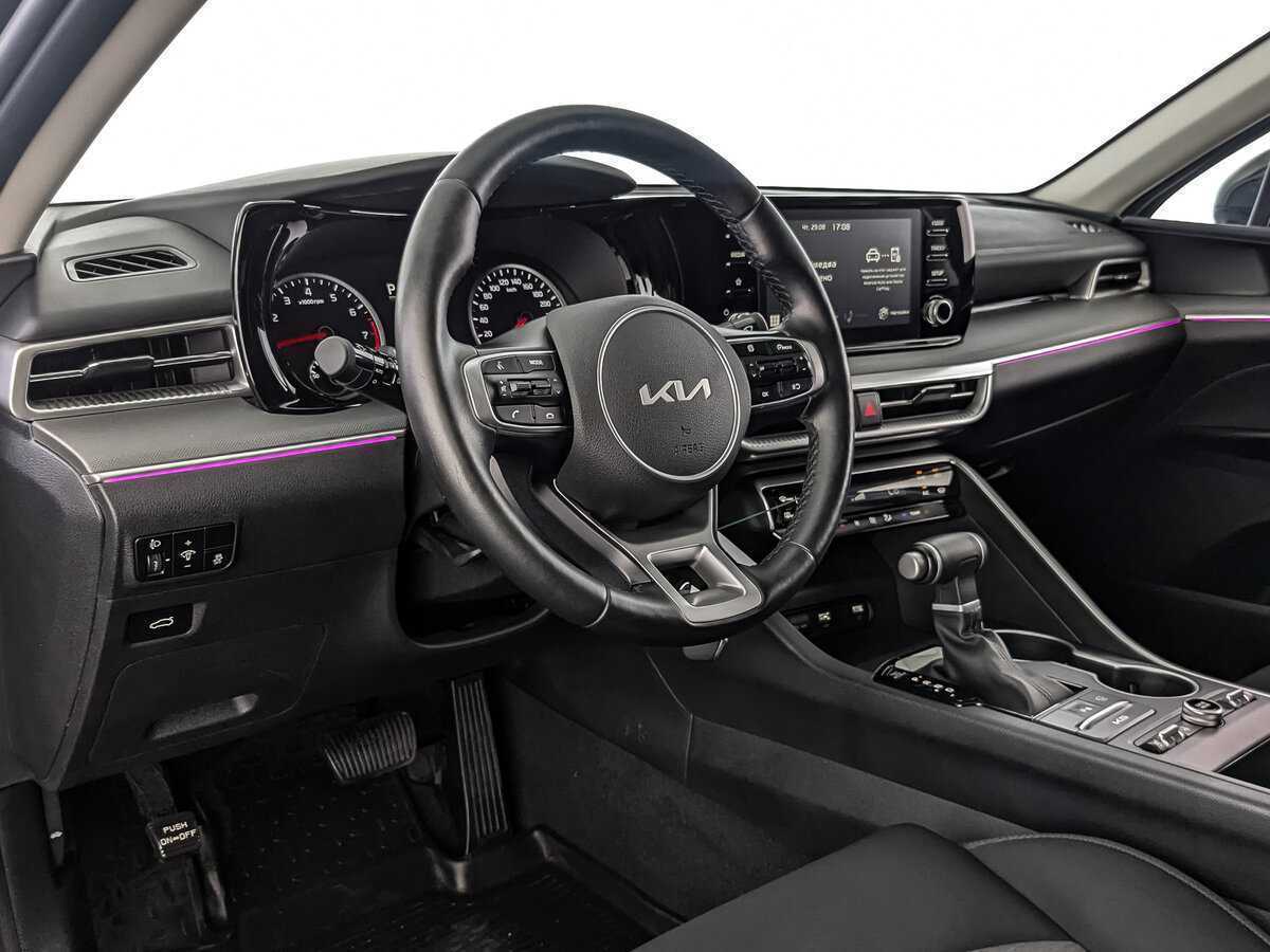 Б/У Киа К5 2023 года. Фото: #10