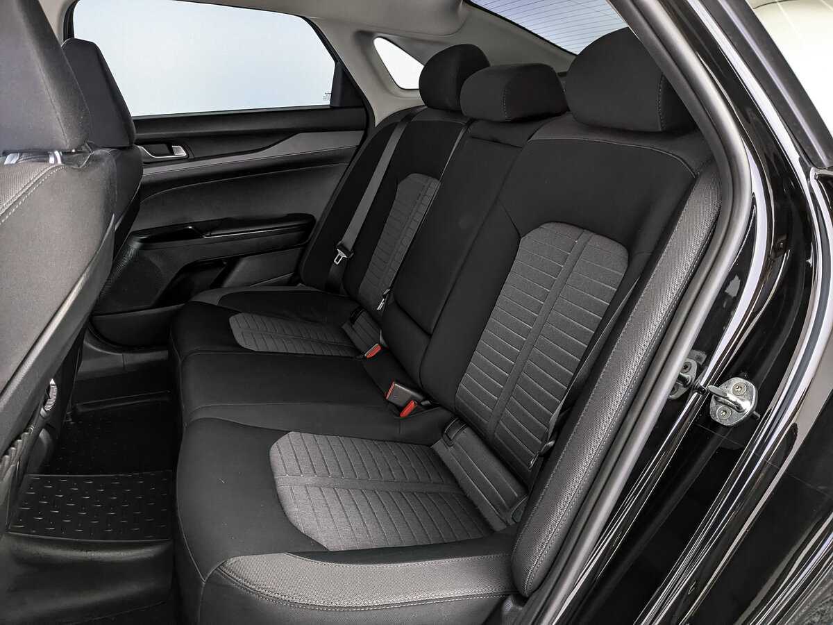 Б/У Киа К5 2023 года. Фото: #13