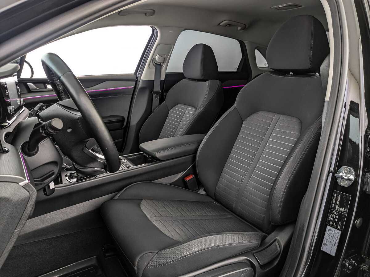 Б/У Киа К5 2023 года. Фото: #15