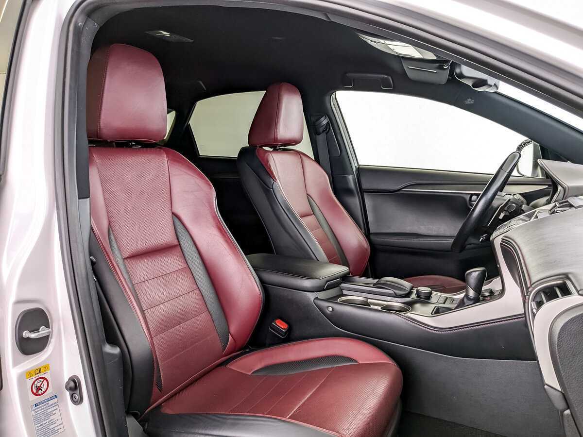 Б/У Лексус Н-Икс 2015 года. Фото: #19