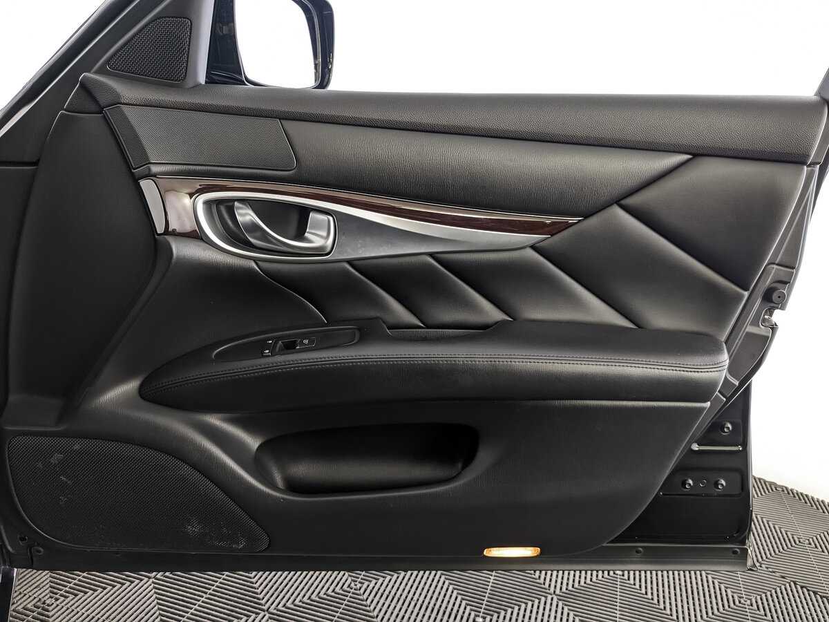 Б/У Инфинити К70 2014 года. Фото: #20