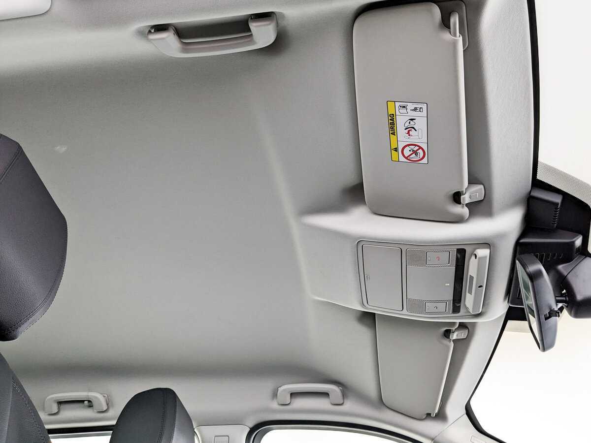 Б/У Лэнд Ровер Дискавери Спорт 2018 года. Фото: #18