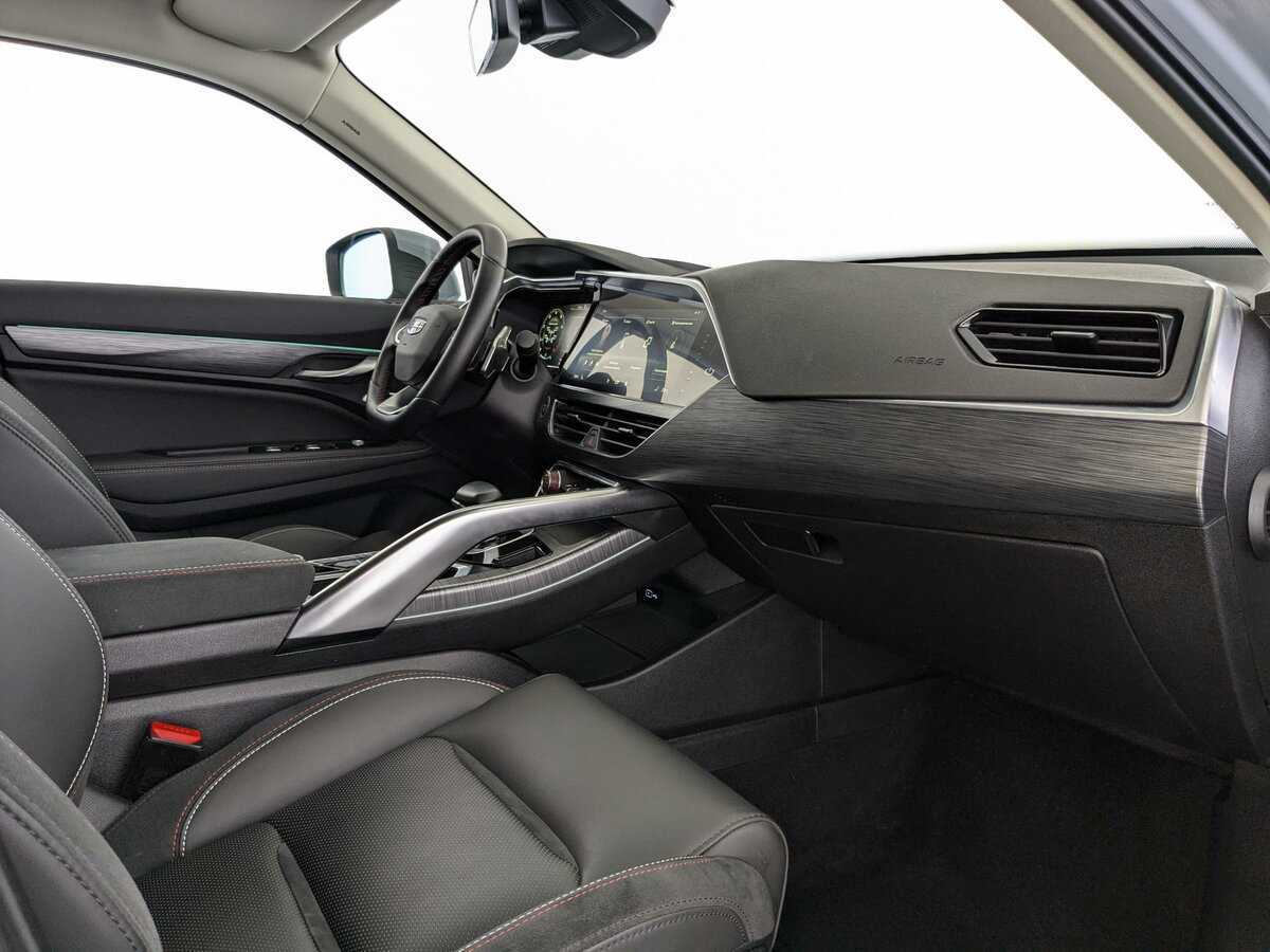 Б/У Джили Тугелла 2022 года. Фото: #8