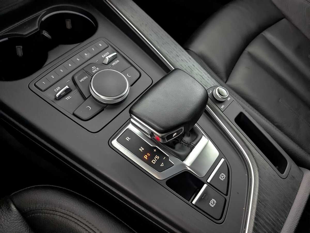 Б/У Ауди А4 2018 года. Фото: #23