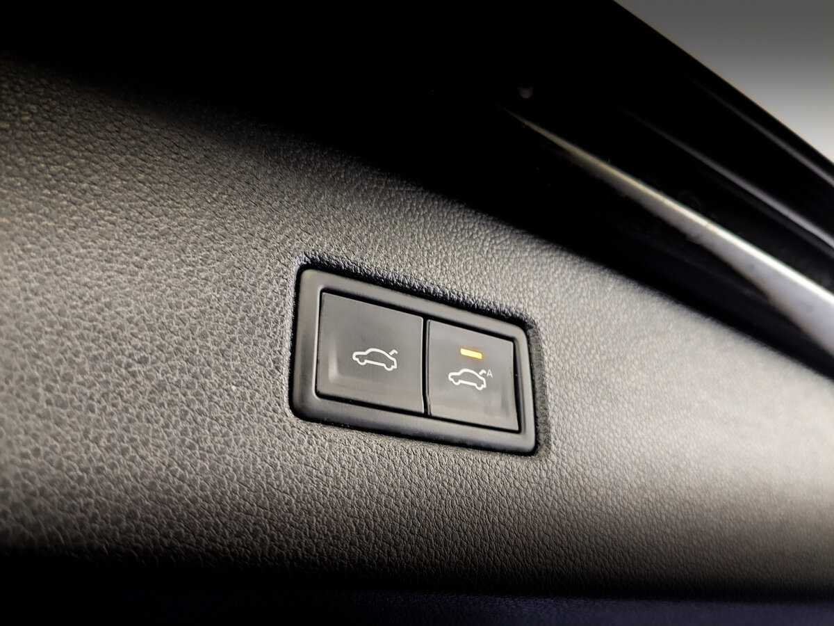 Б/У Фольксваген Тигуан 2020 года. Фото: #21