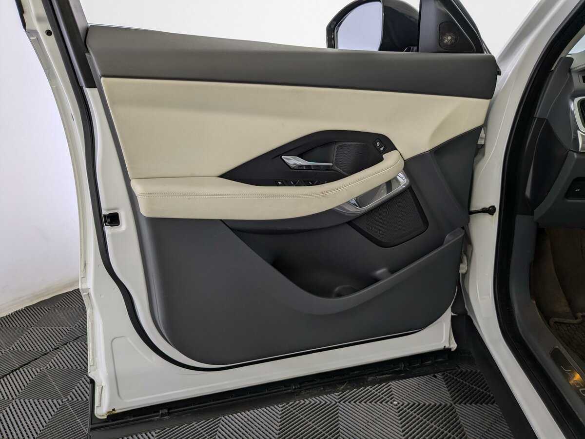 Б/У Ягуар Е-Пэйс 2019 года. Фото: #14