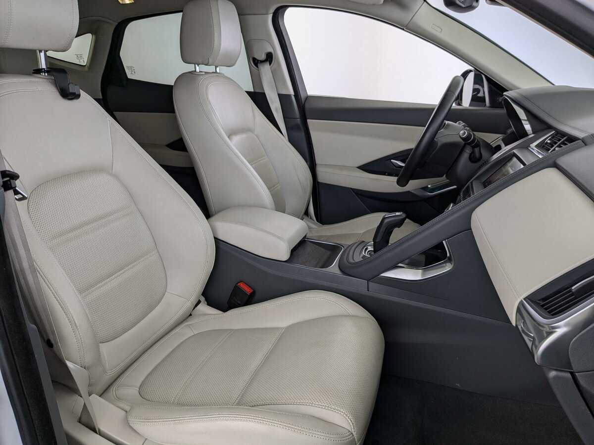 Б/У Ягуар Е-Пэйс 2019 года. Фото: #19