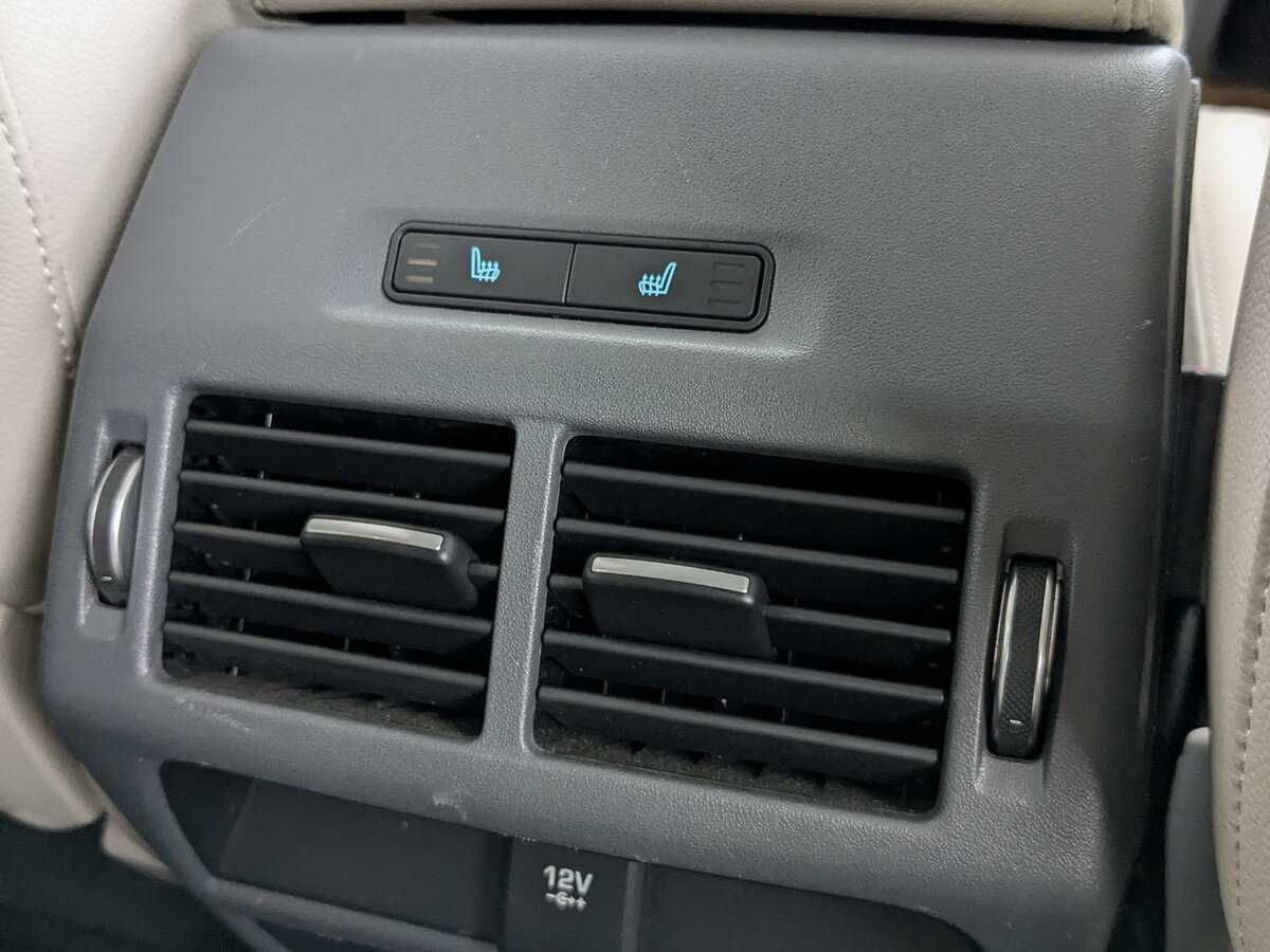 Б/У Ягуар Е-Пэйс 2019 года. Фото: #23