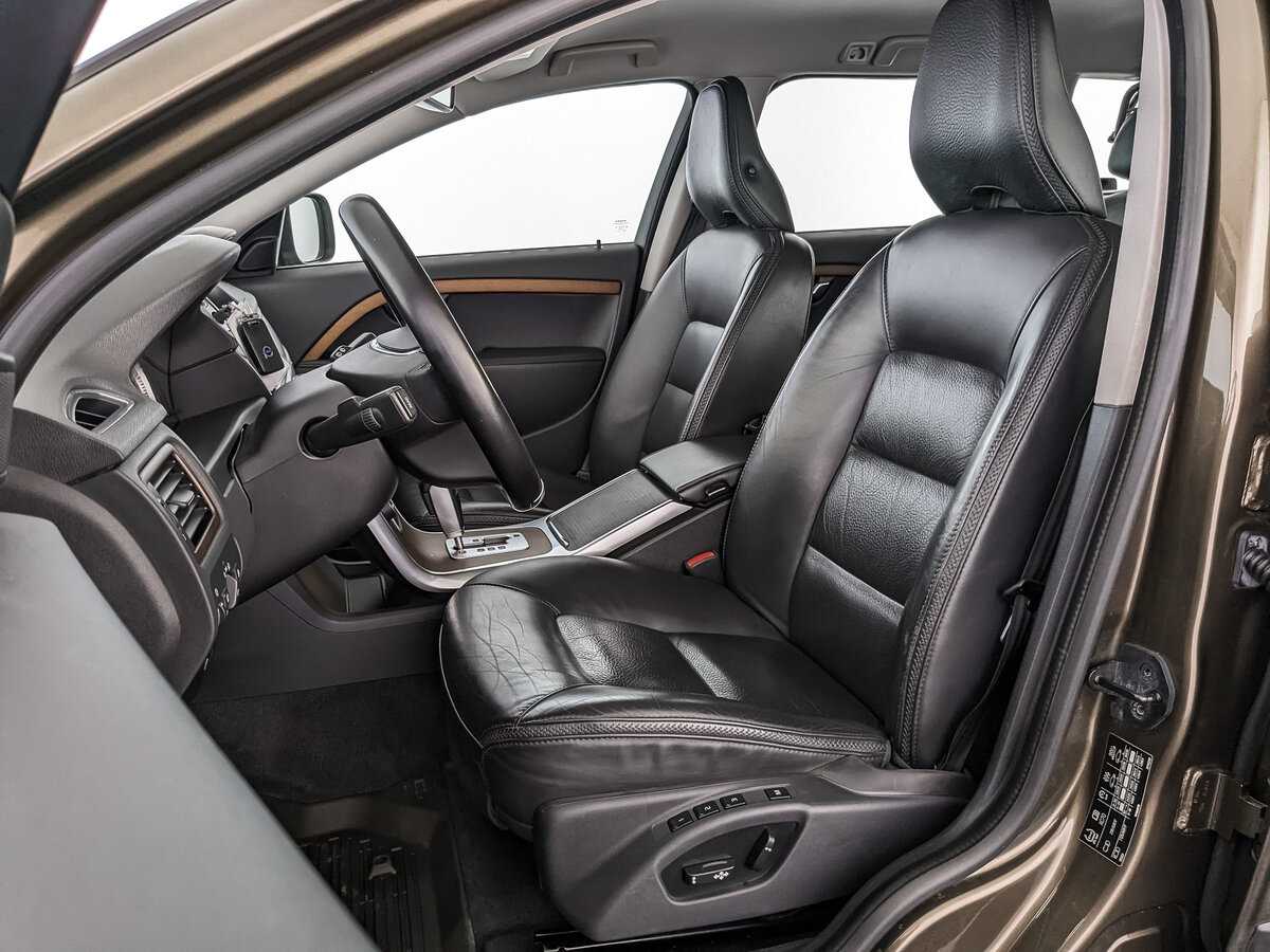 Б/У Вольво ИксЦ70 2011 года. Фото: #15