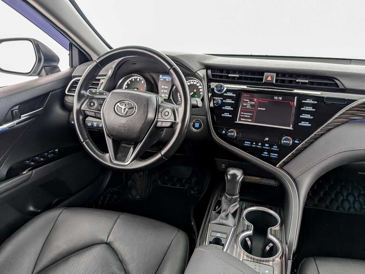 Б/У Тойота Камри 2021 года. Фото: #25