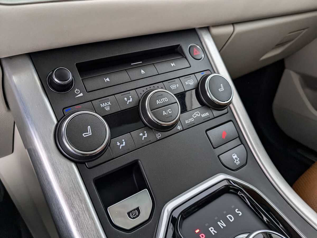 Б/У Лэнд Ровер Рэнж Ровер Эвок 2014 года. Фото: #16