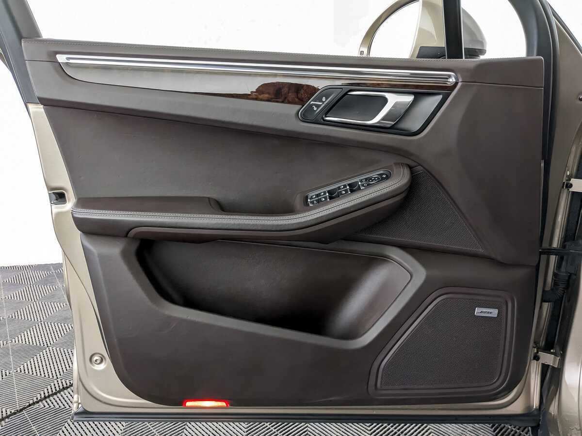 Porsche Macan 2015 года с пробегом. Фото: #14