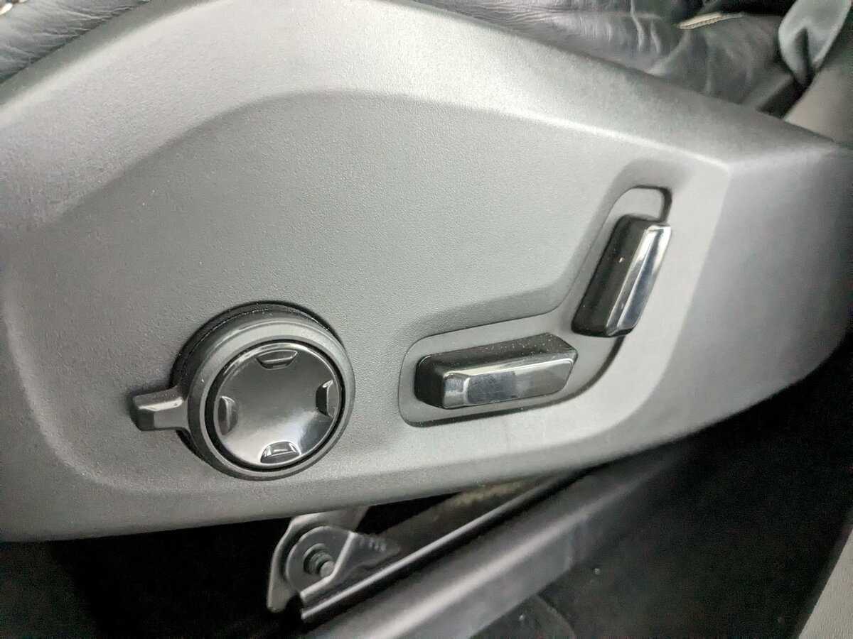 Б/У Вольво ИксЦ90 2018 года. Фото: #15