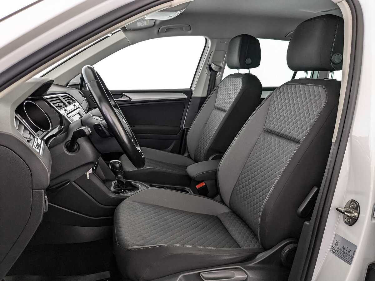 Б/У Фольксваген Тигуан 2018 года. Фото: #15