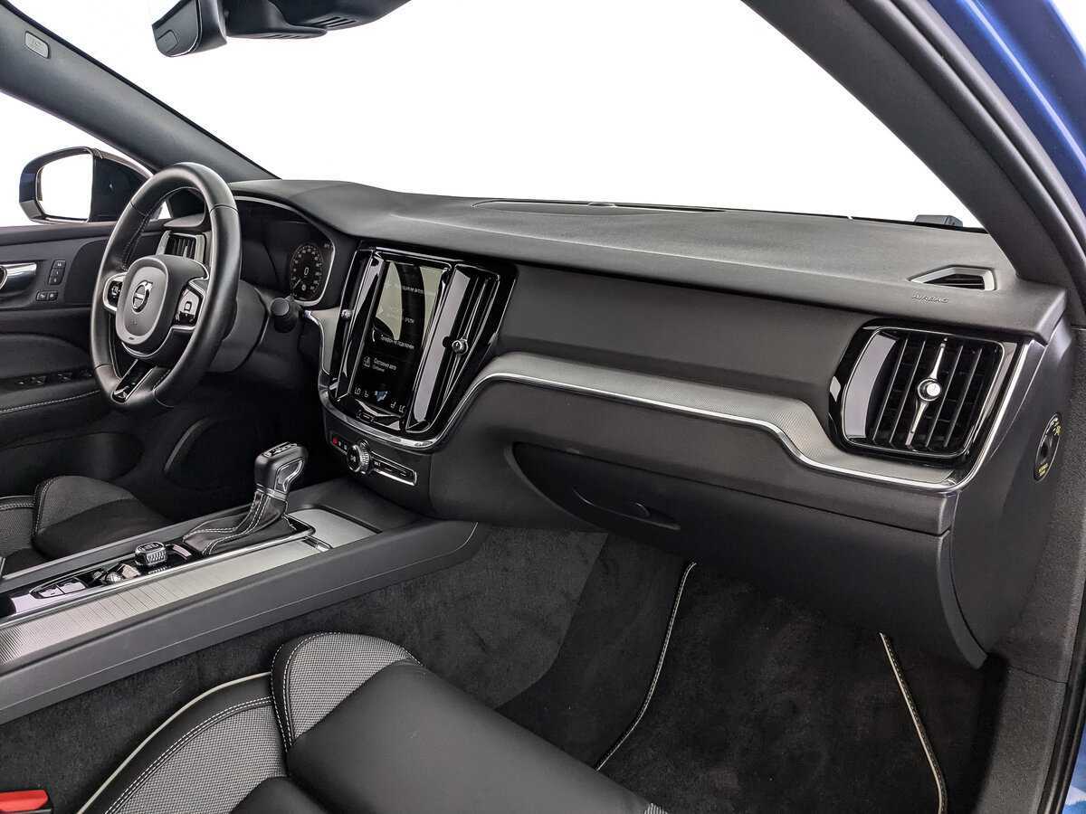 Б/У Вольво С60 2021 года. Фото: #8