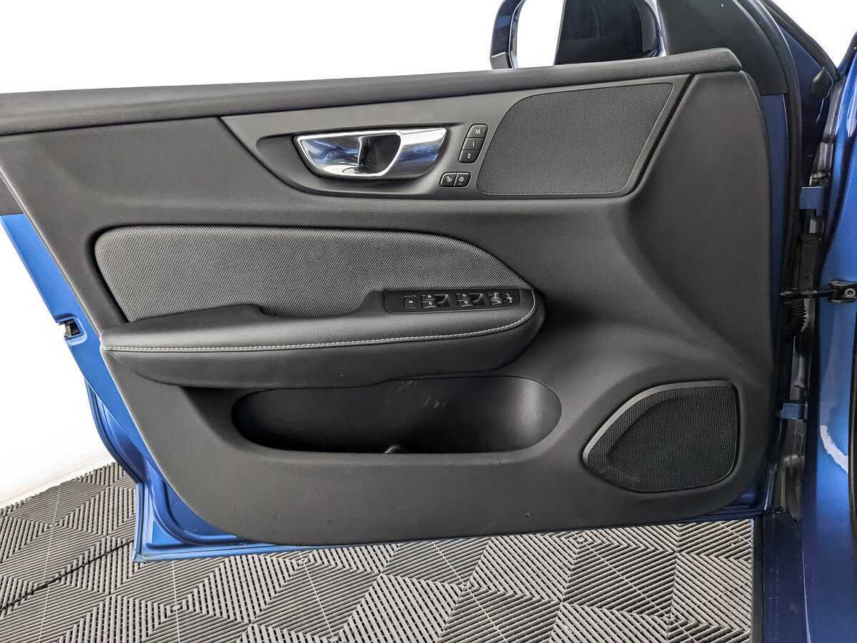 Б/У Вольво С60 2021 года. Фото: #14