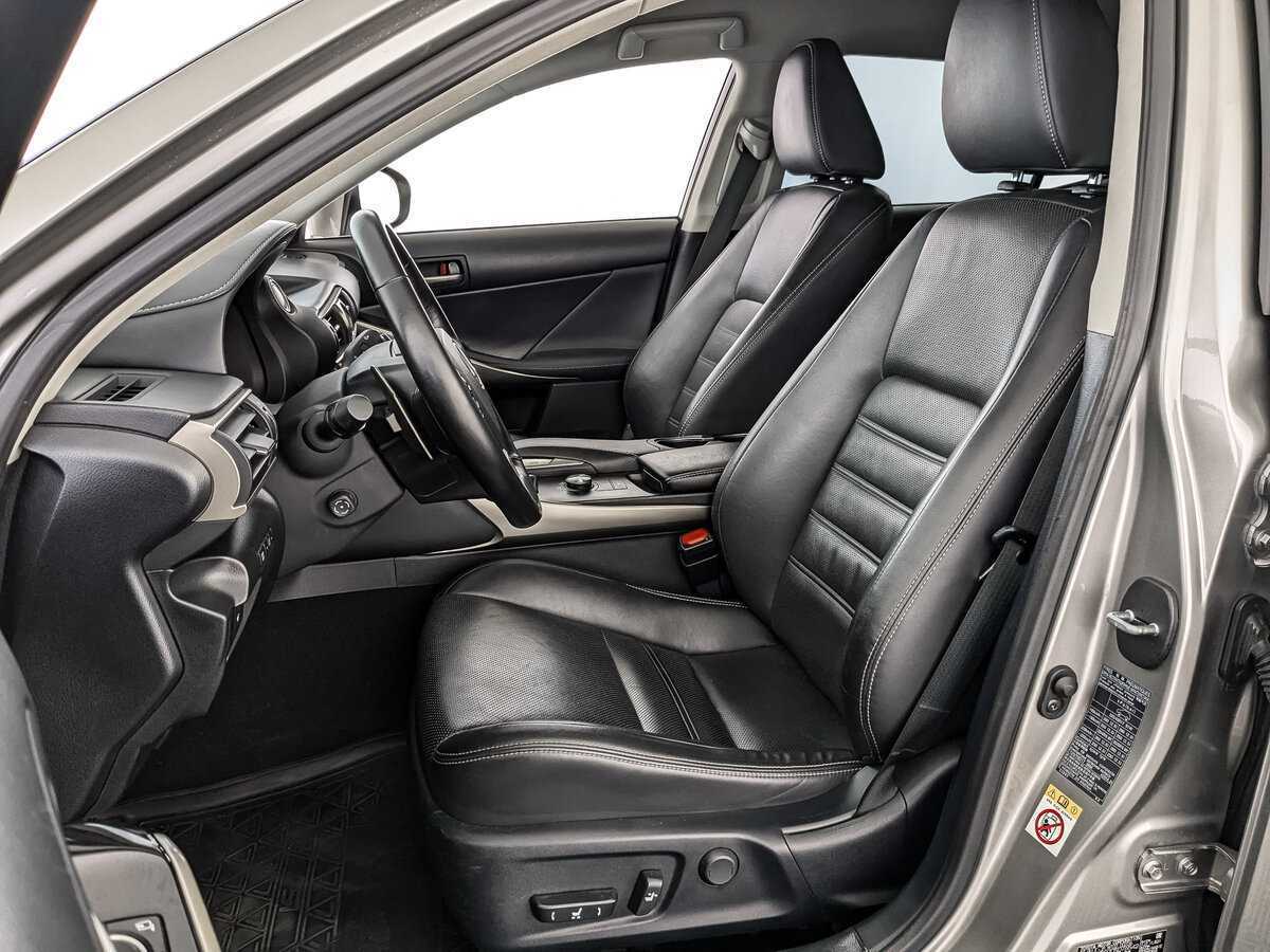 Б/У Лексус ИС 2018 года. Фото: #15