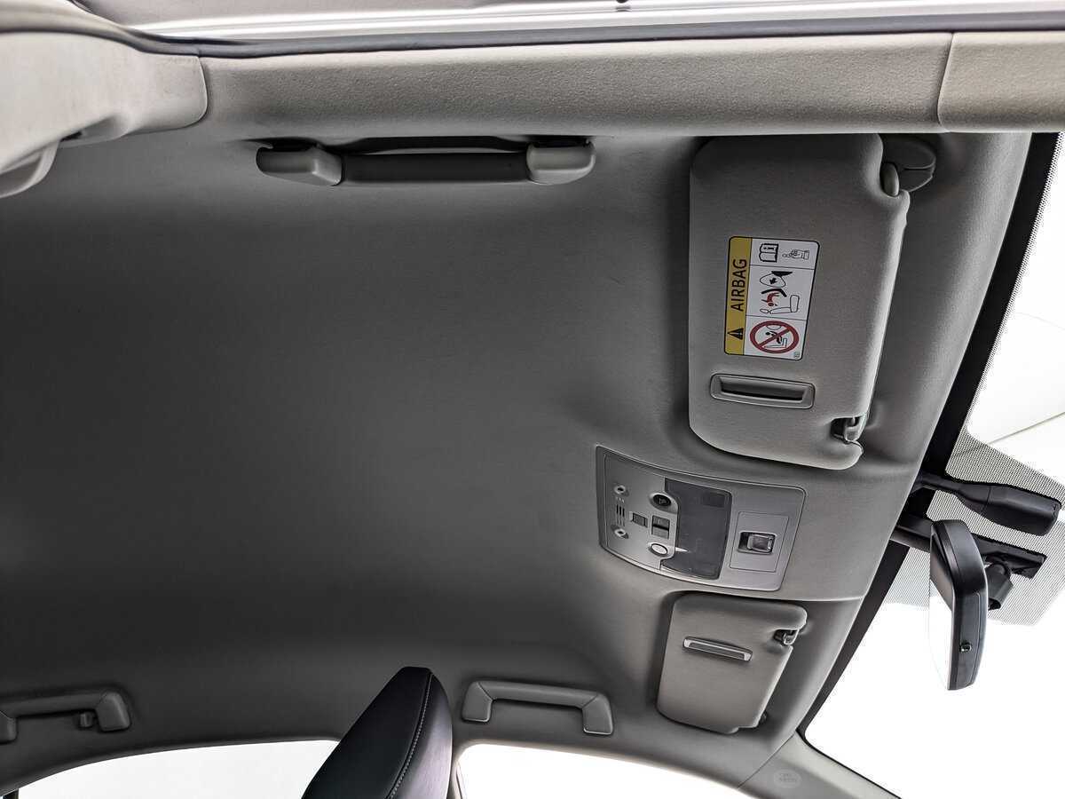 Б/У Лексус ИС 2018 года. Фото: #18