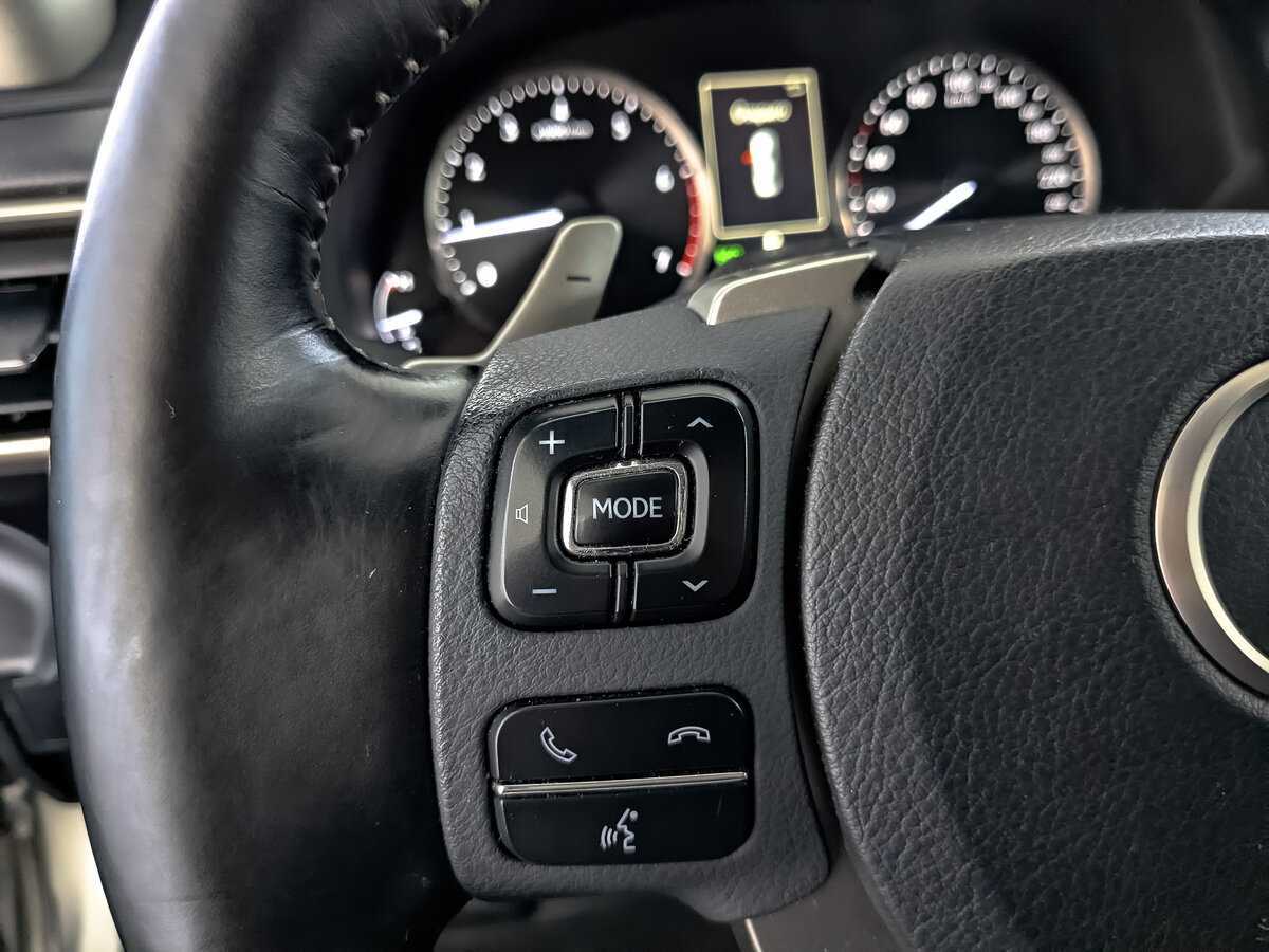 Б/У Лексус ИС 2018 года. Фото: #24