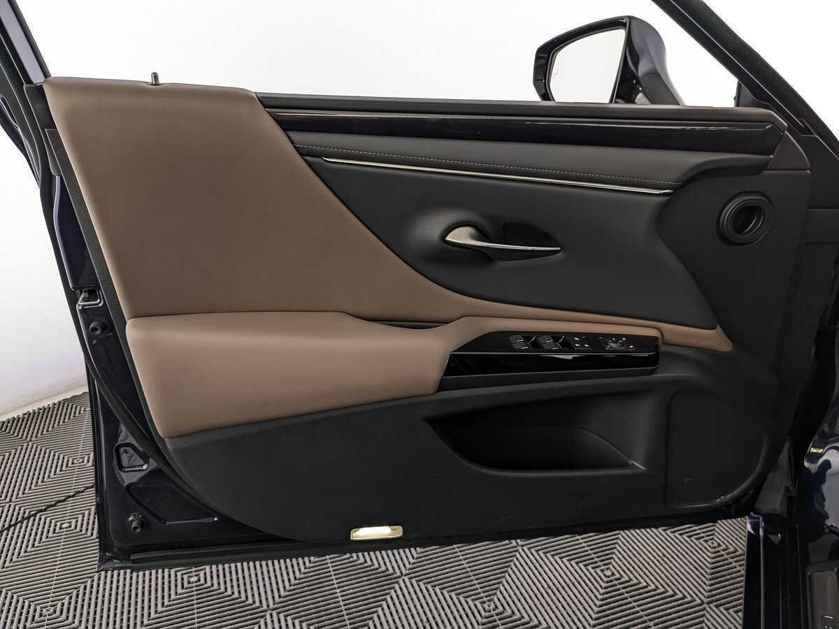 Б/У Лексус ЕС 2021 года. Фото: #13