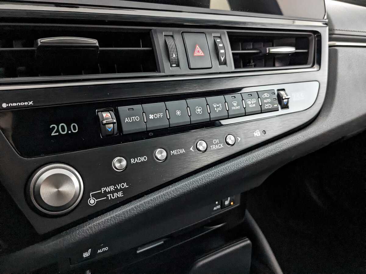 Б/У Лексус ЕС 2021 года. Фото: #14