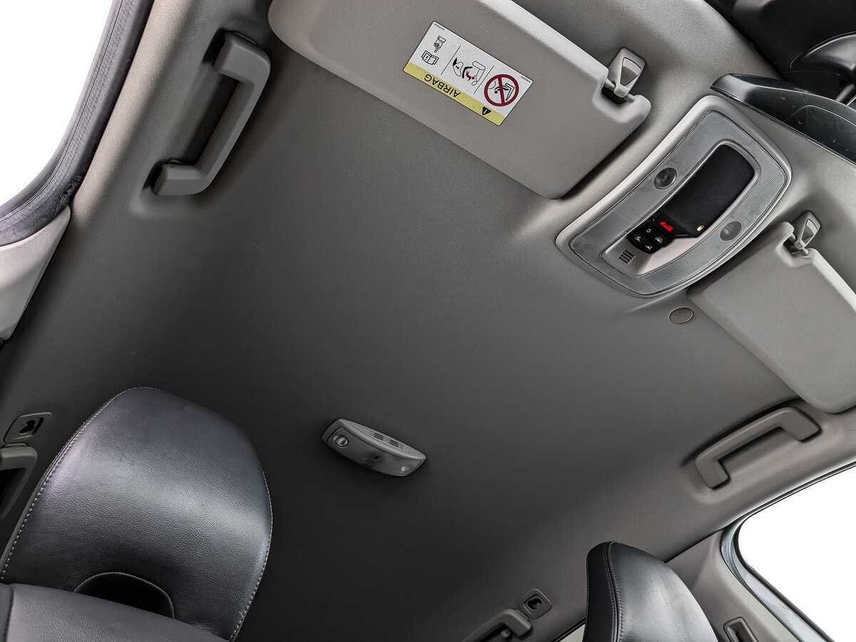 Б/У Вольво ИксЦ60 2017 года. Фото: #18