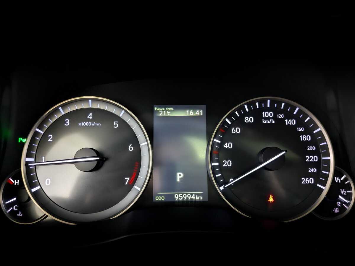 Б/У Лексус ЕС 2017 года. Фото: #10