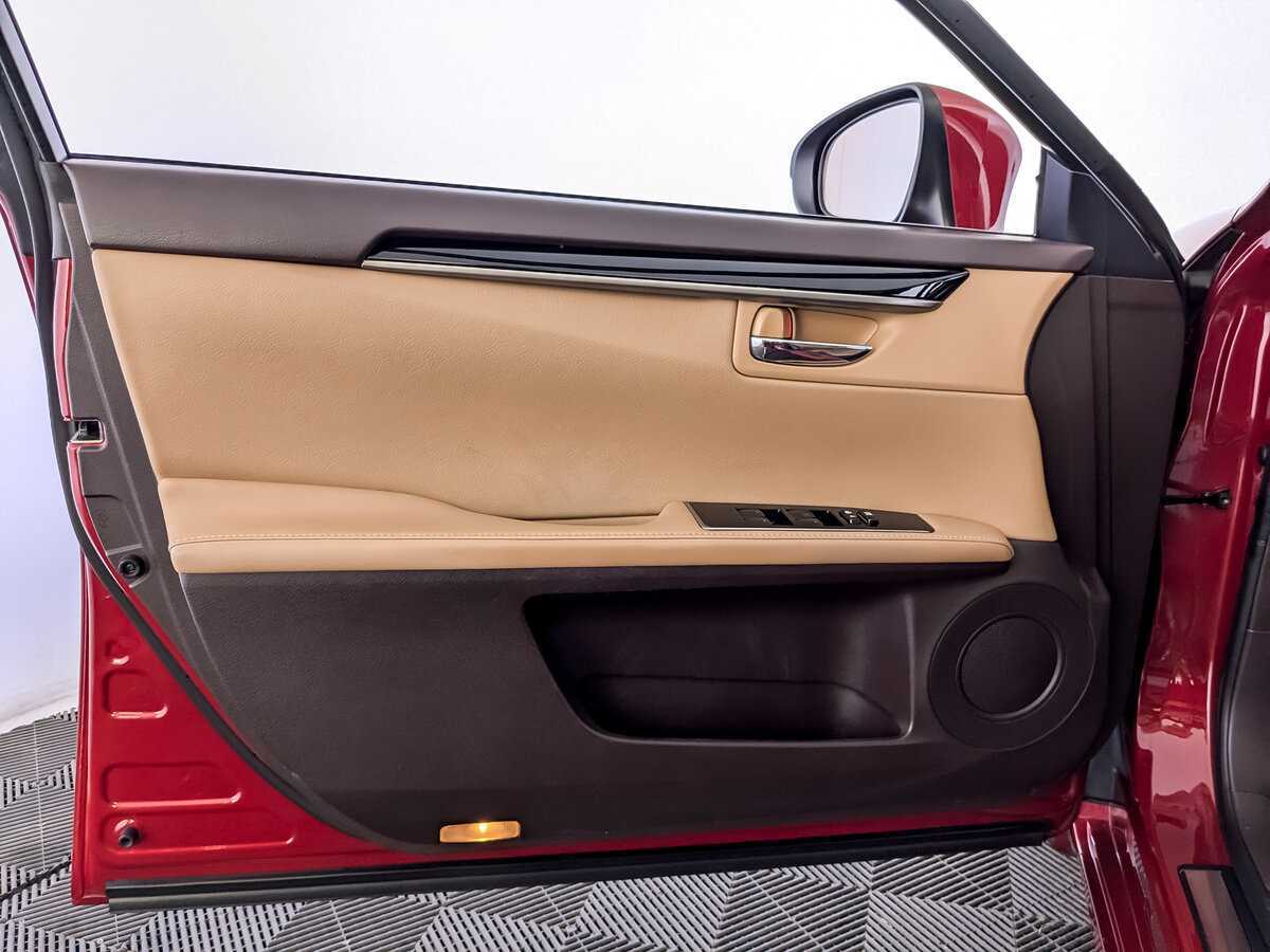 Б/У Лексус ЕС 2017 года. Фото: #14